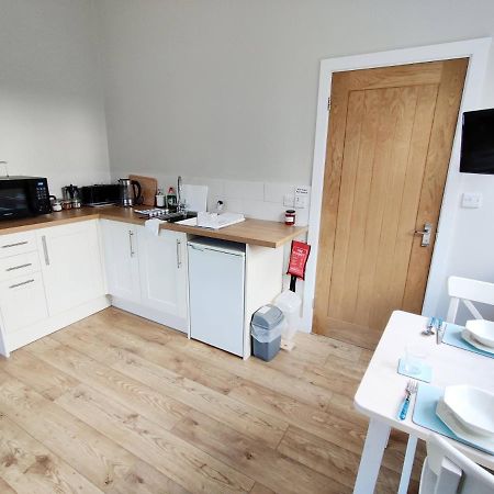 Rose Barn Apartment West Lavington Екстериор снимка